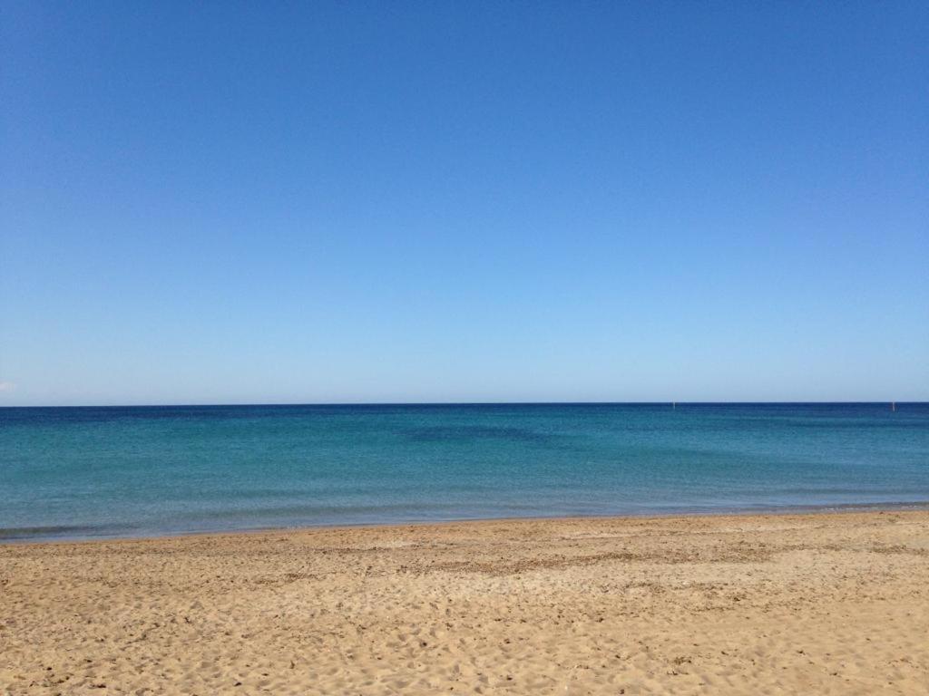 Primera línea de playa Denia Exterior foto