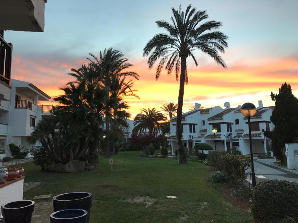 Primera línea de playa Denia Exterior foto