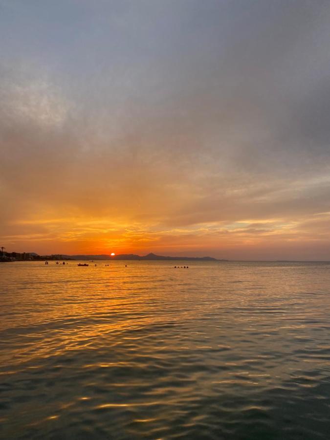 Primera línea de playa Denia Exterior foto